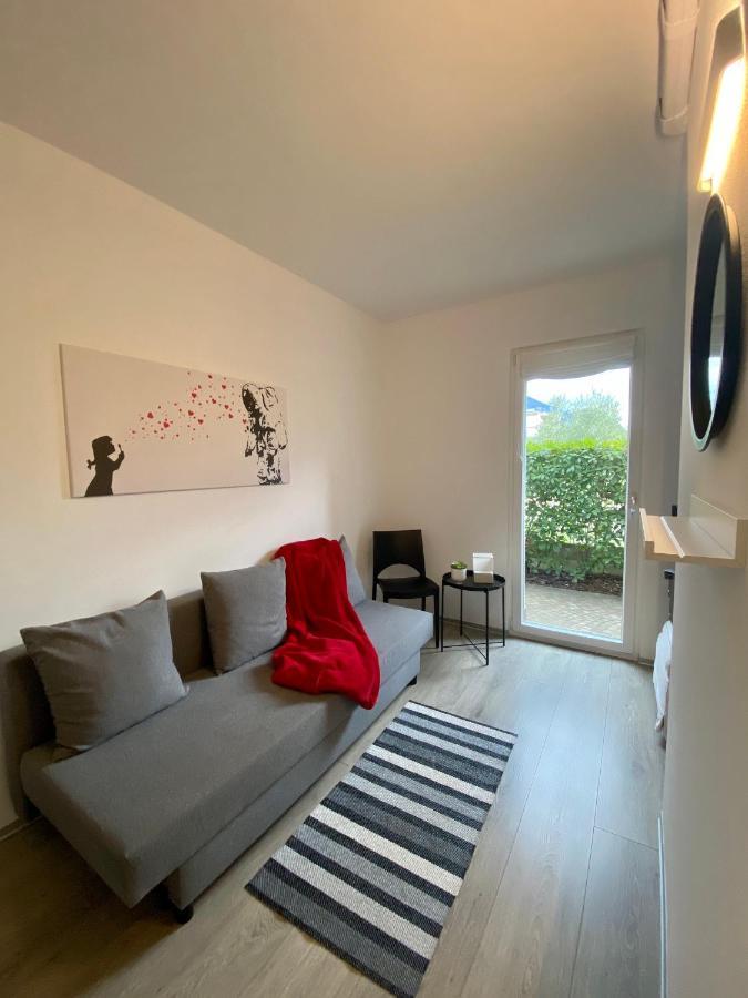 Appartamento Miranda Con Giardino Privato E Pool 外观 照片