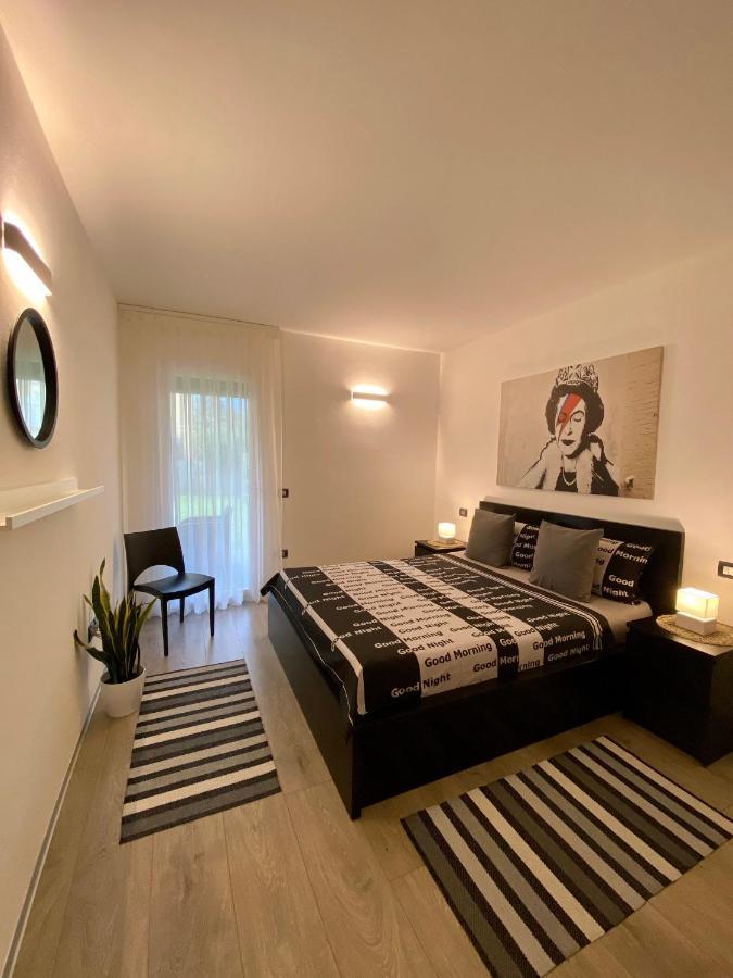 Appartamento Miranda Con Giardino Privato E Pool 外观 照片
