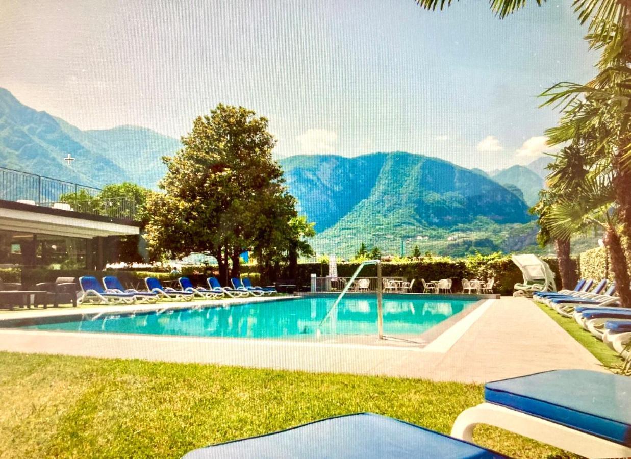 Appartamento Miranda Con Giardino Privato E Pool 外观 照片